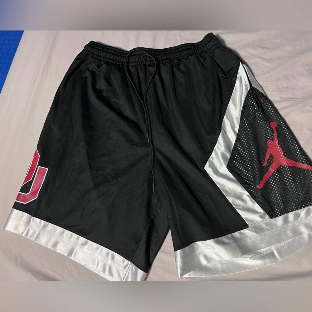 Jordan short
